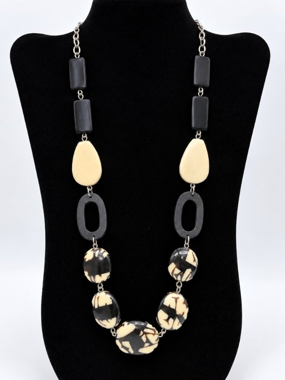 Black Ivory Geometric Statement Necklace Chunky Marbled Beads
